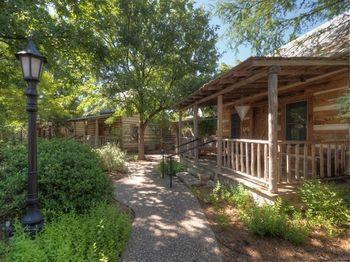 Cotton Gin Village Fredericksburg Bagian luar foto